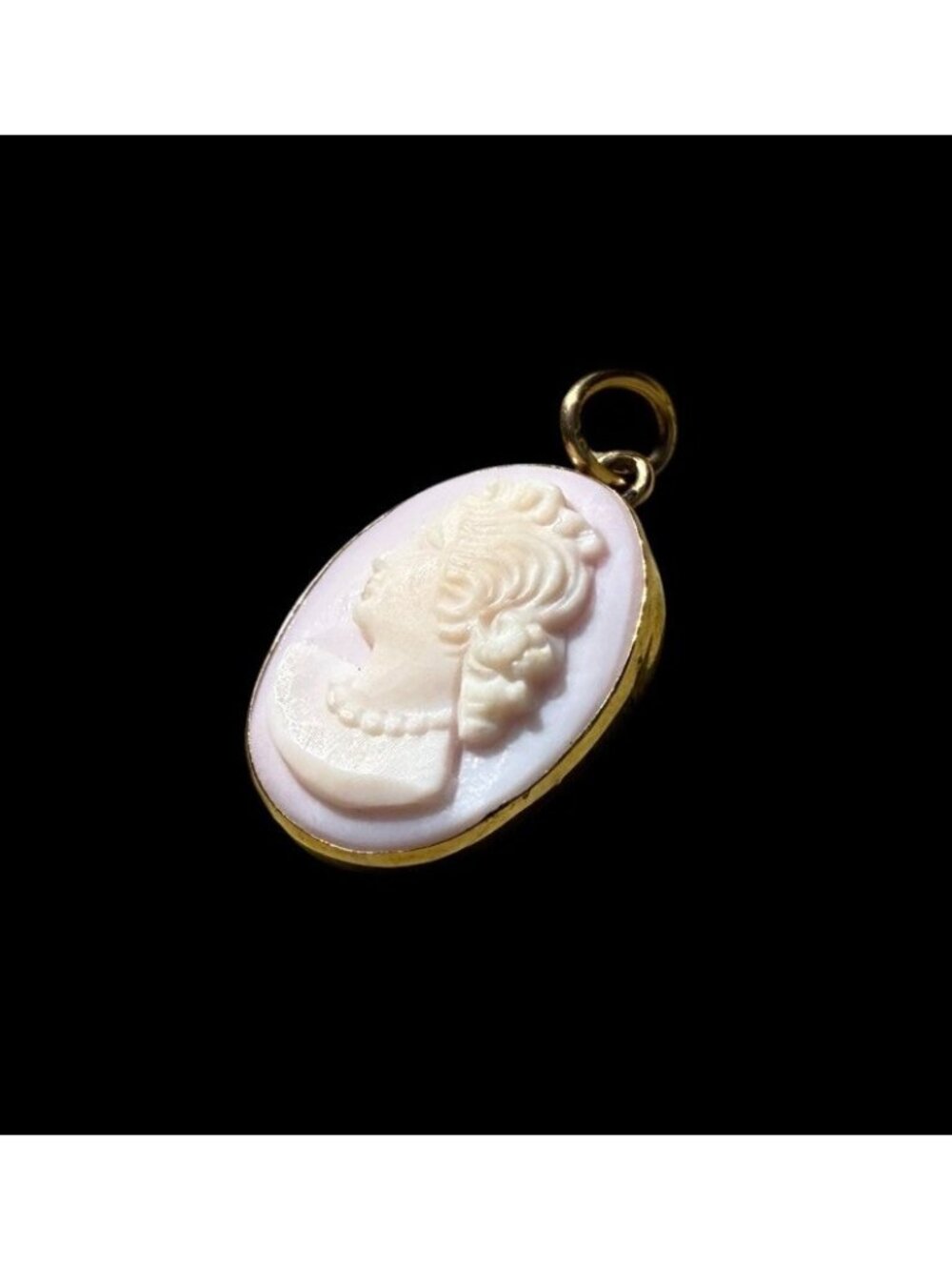 Victorian Revival 14k Yellow Gold Pink Shell Cameo Pendant Teardrop 3/4”